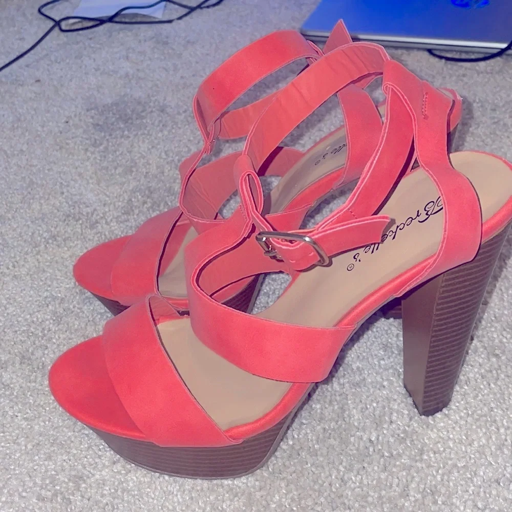 Coral strapy sandals wooden platform ankle straps block heel high s 10